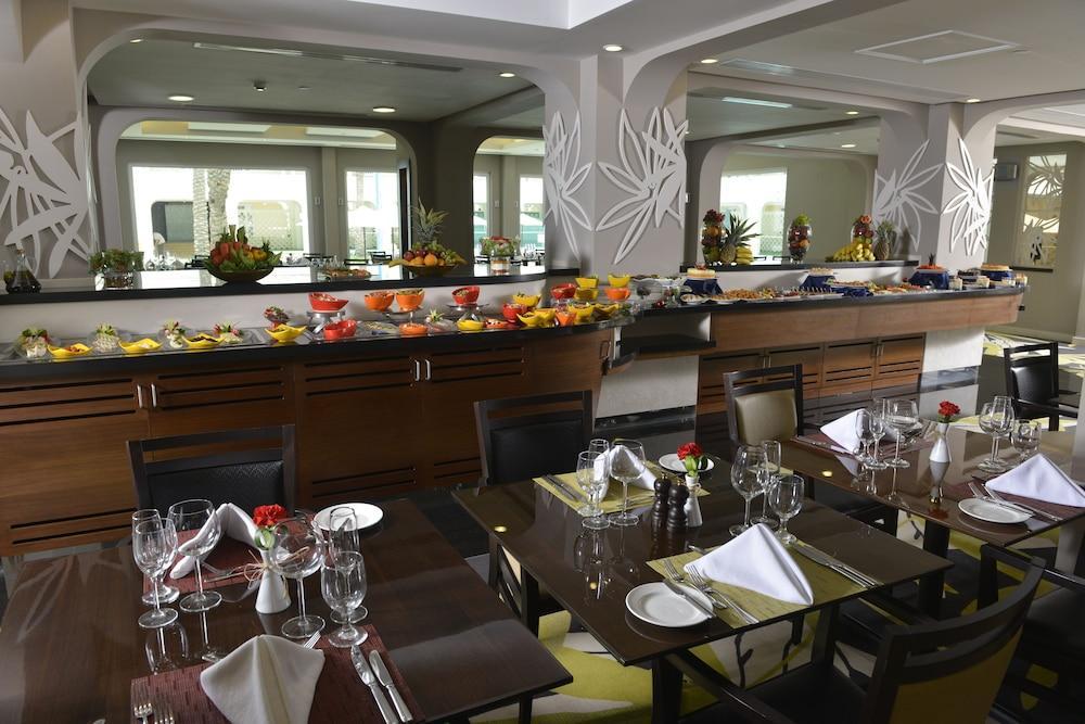 Golden Tulip Bahrain Hotel Manama Eksteriør billede
