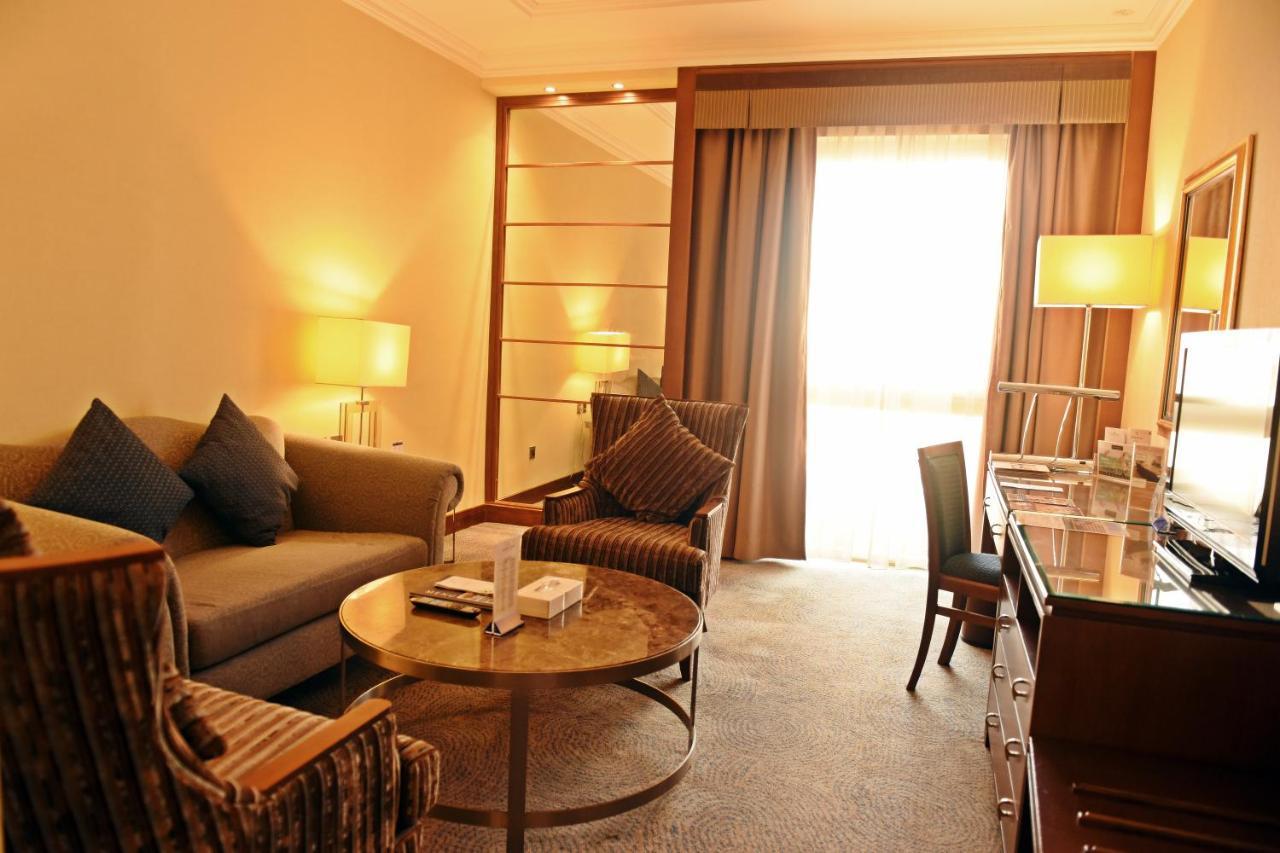 Golden Tulip Bahrain Hotel Manama Eksteriør billede
