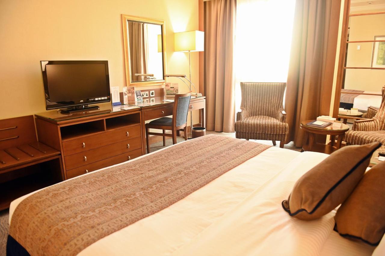 Golden Tulip Bahrain Hotel Manama Eksteriør billede