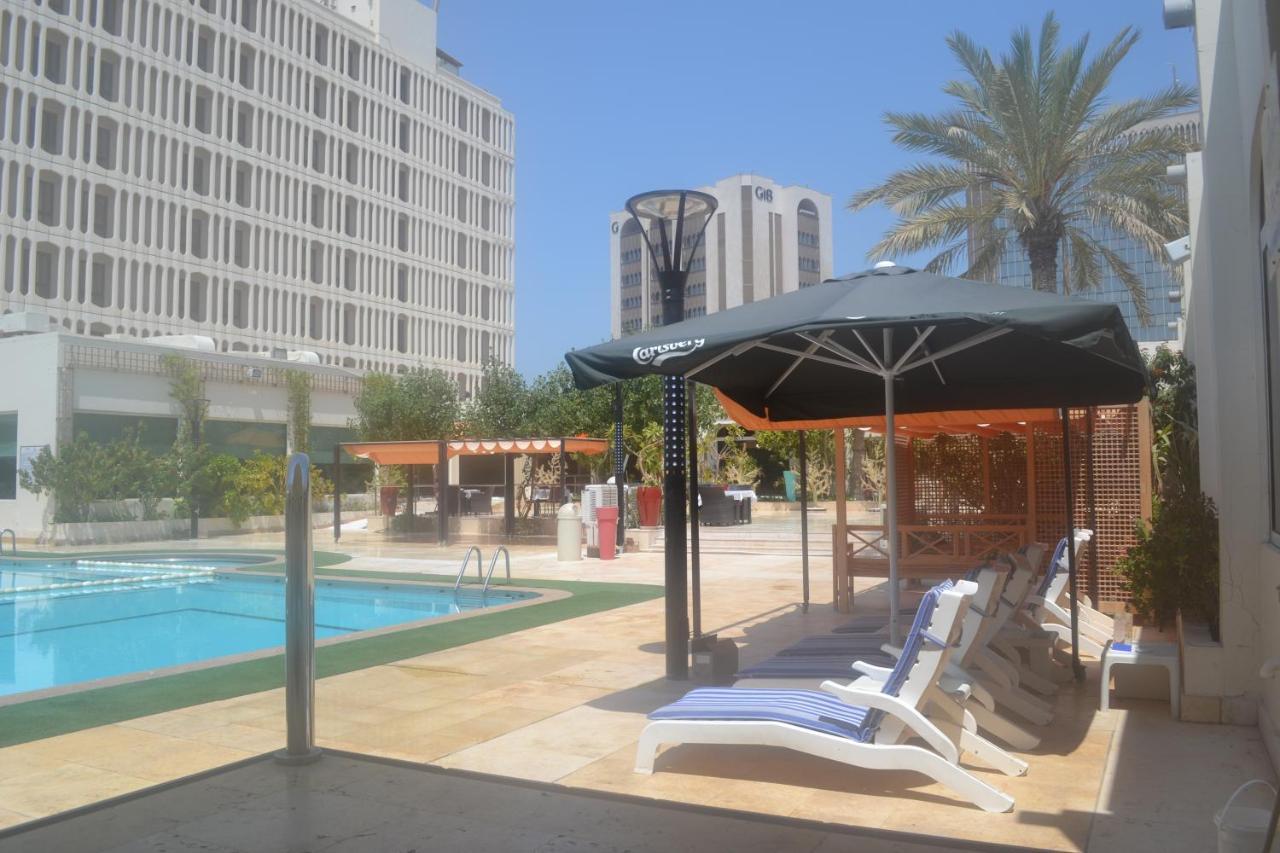 Golden Tulip Bahrain Hotel Manama Eksteriør billede